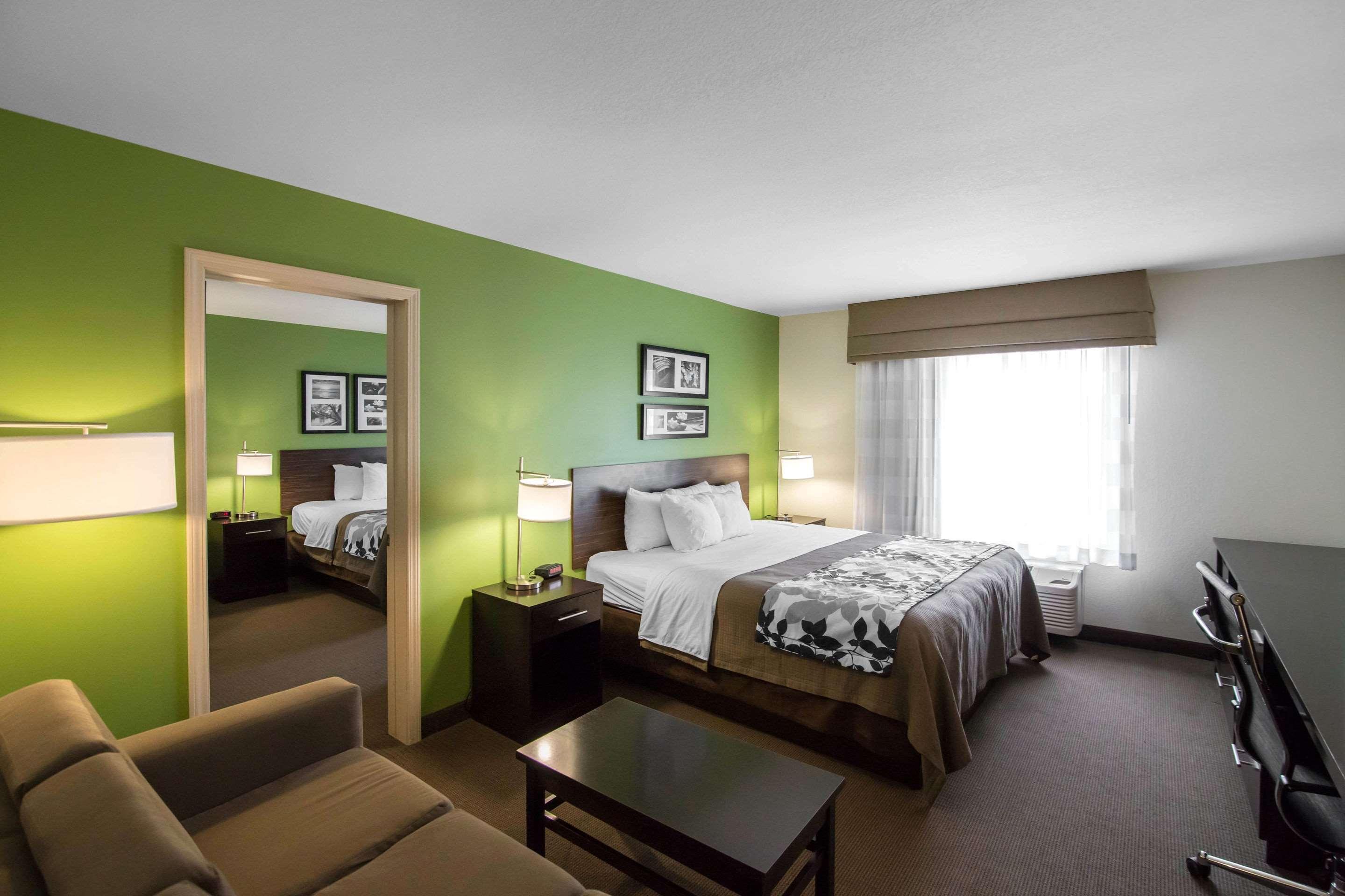 Sleep Inn & Suites Haysville Bagian luar foto