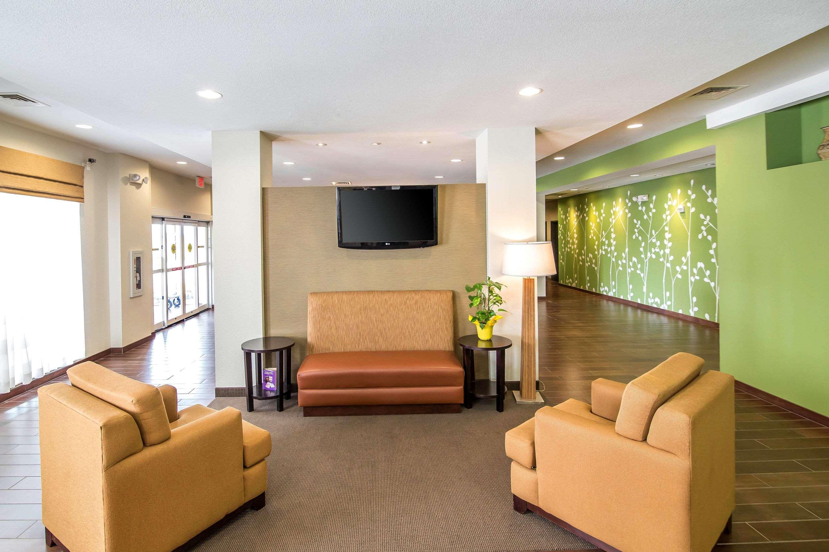 Sleep Inn & Suites Haysville Bagian luar foto