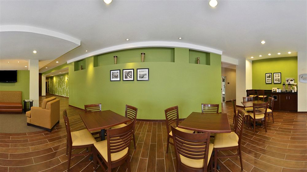 Sleep Inn & Suites Haysville Bagian luar foto