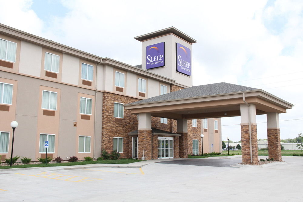 Sleep Inn & Suites Haysville Bagian luar foto